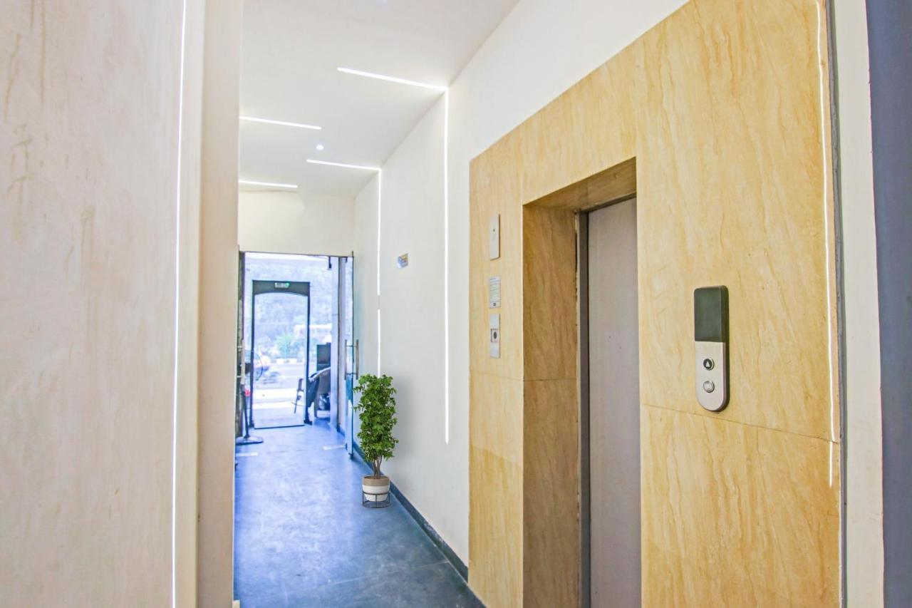 Hotel 19 West Nowe Delhi Zewnętrze zdjęcie